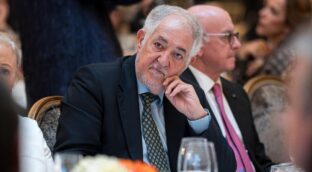 Pumpido se queda sin armas para impedir que los jueces recurran sus decisiones a Europa