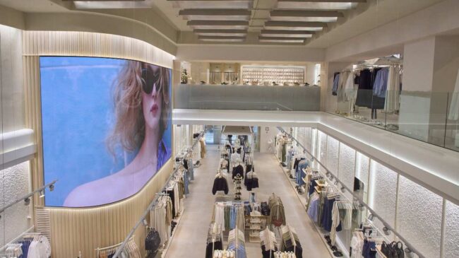 Stradivarius duplica a Zara y repite un año más como marca más rentable de Inditex