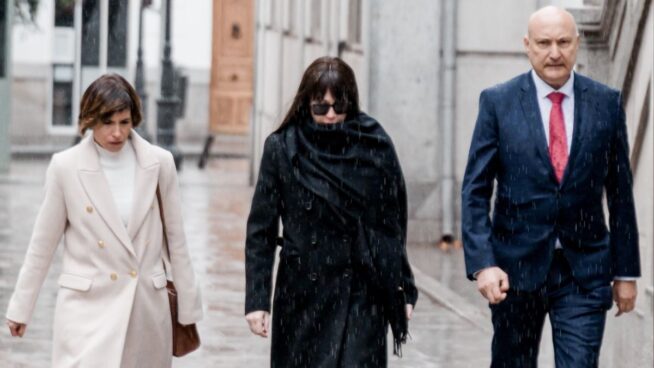 Tres informes alertan sobre las adjudicaciones a dedo a una de las empresas que fichó a Jésica