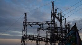 La luz registra en marzo un precio medio de 53 euros/MWh, casi el triple que hace un año