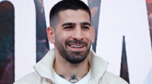 CR7 y Topuria, de carne, hueso y jamón ibérico