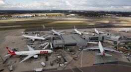 El Aeropuerto de Heathrow (Londres) cierra por un corte de energía provocado por un incendio
