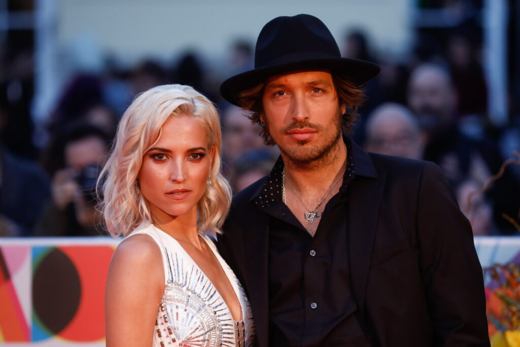 Ana Fernández y Adrián Roma en 2019