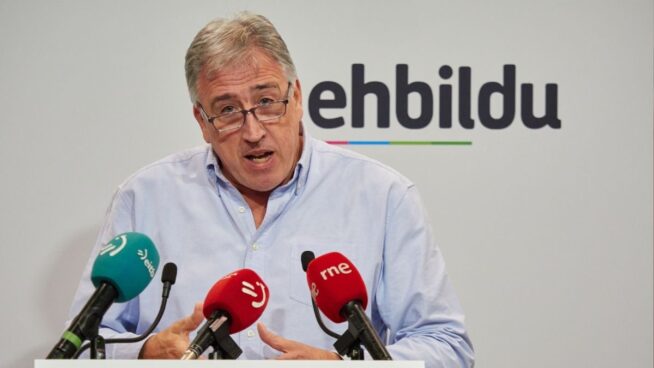 Bildu se abstiene de condenar y rechazar la violencia terrorista en Pamplona