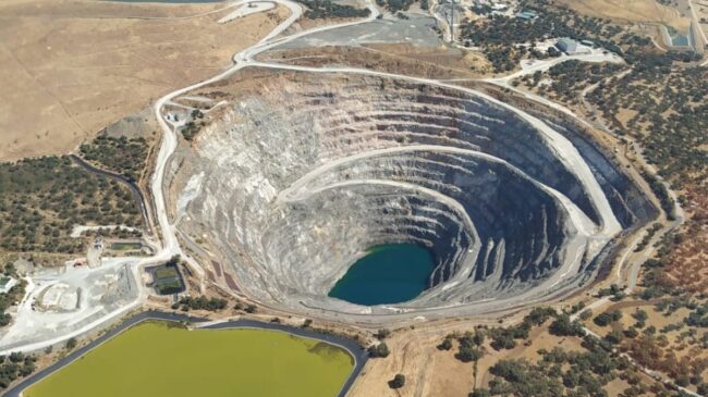 Bruselas da luz verde a siete proyectos para extraer minerales raros en España