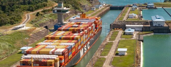 El fondo estadounidense BlackRock adquiere dos puertos en el Canal de Panamá