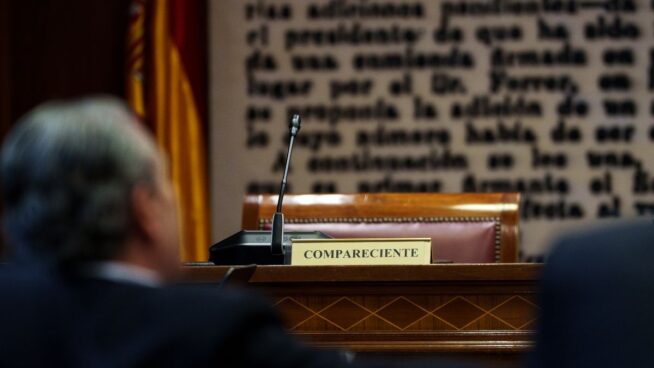 El PP cita en el Senado a las 'amigas' de Ábalos y Koldo y la letrada del presunto soborno a Pano