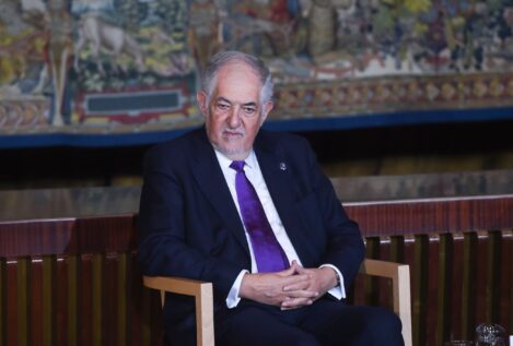 Hazte Oír se querella contra Conde-Pumpido por prevaricación en el ejercicio de sus funciones