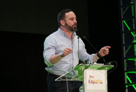 Abascal regresará a Valencia con un Vox en tensión, pero clave para Mazón y Catalá
