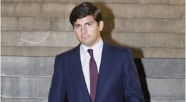 El currículo de Juan Urquijo, cuñado de Almeida: entre Inglaterra y La Moraleja y experto en caza
