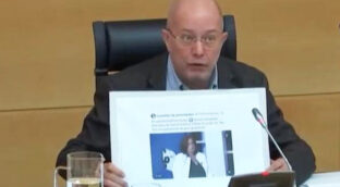 VÍDEO | Echan a Igea de la Comisión de Sanidad de Castilla y León al grito de «puta vergüenza»