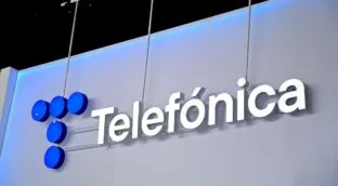 Telefónica pone encima de la mesa 6.088 despidos para comenzar a negociar sus ERE