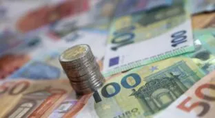 Los españoles aceleran los créditos al nivel récord de 2008 para poder comprar bienes