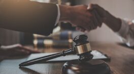 ¿Se puede cargar el impuesto de sucesiones a una persona fallecida? Una abogada lo aclara