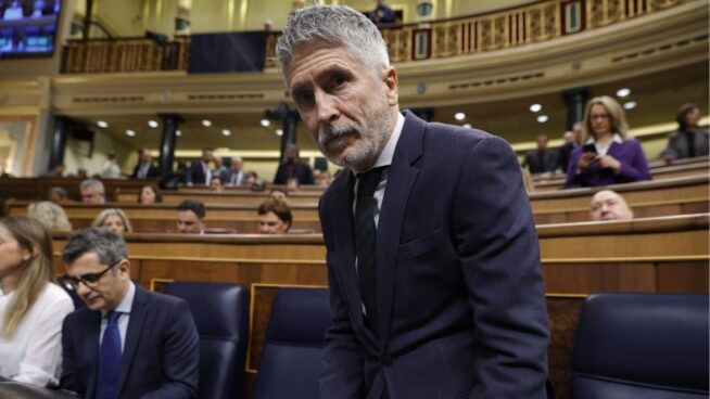 Policías y guardias civiles piden la dimisión de Marlaska por las cesiones a Cataluña