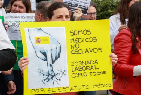 Los médicos hacen frente común: surge un gran sindicato contra los planes de Sanidad