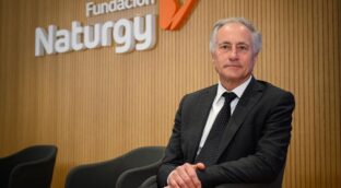 Un experto en regulación de la UE critica la falta de inversión en redes eléctricas en España