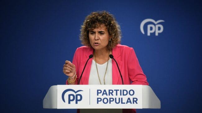 El PP acusa a Ribera de proteger a Sánchez al evitar investigar la imposición de la baliza V16