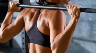 El mejor pre-entreno para ganar masa muscular, según un experto en 'fitness'
