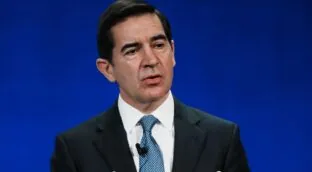 BBVA no prevé retirar la opa al Sabadell por muy exigente que sea el Gobierno  para tumbarla