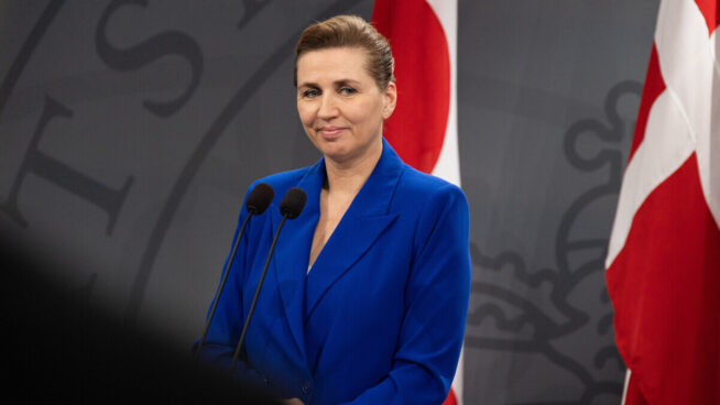 La primera ministra de Dinamarca viajará a Groenlandia mientras crece el interés de EEUU