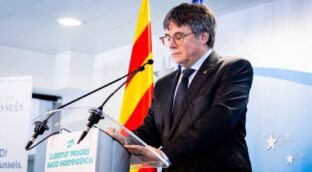 La Fiscalía pide amnistiar a ex altos cargos de Puigdemont procesados por organizar el 1-O