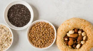 Remojar semillas y frutos secos antes de comerlos: lo que sí debes hacer (y lo que no)