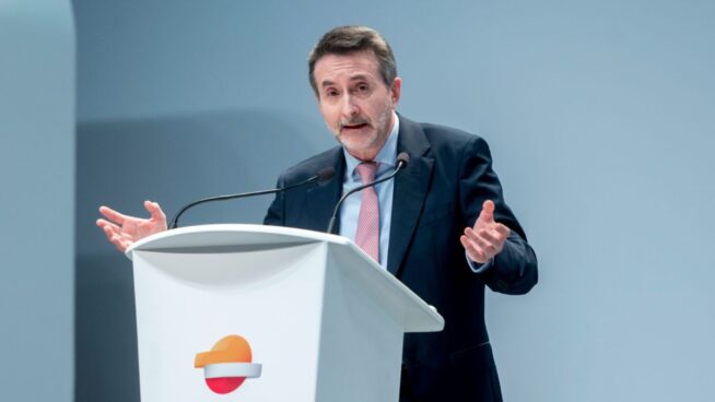 Repsol deja de exportar petróleo venezolano a España tras el veto de Trump