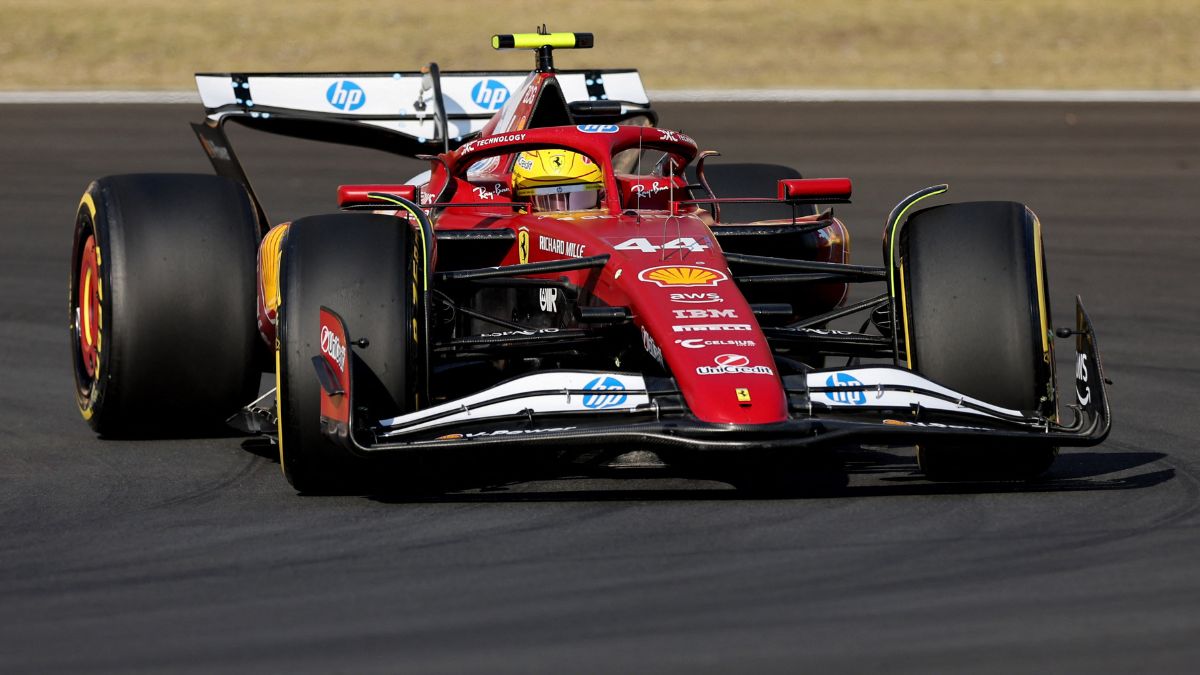Hamilton logra su primera mini pole con Ferrari en el GP de China, su circuito talismán