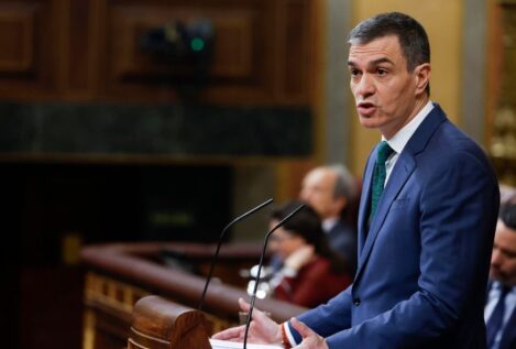 Sánchez garantiza que no tocarán «ni un céntimo» del gasto social para el de seguridad