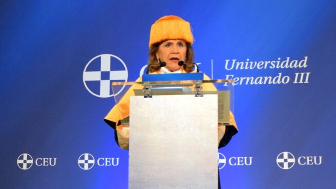 Concha Yoldi, investida Doctor Honoris Causa por la Universidad CEU Fernando III