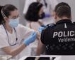 El Estado deberá afrontar una ola de demandas tras un fallo pionero sobre la vacuna covid