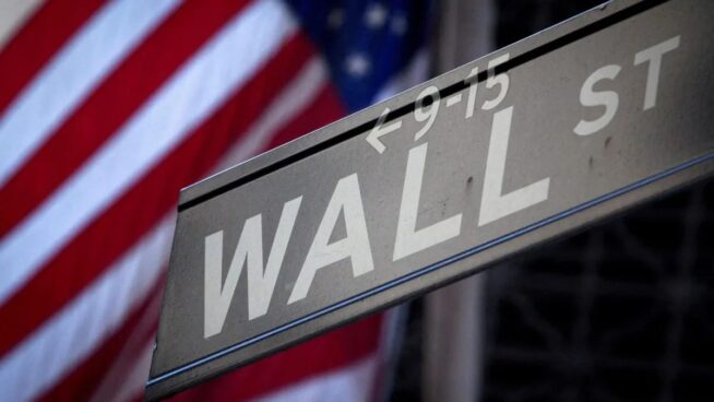 Wall Street cierra a la baja por la imposición de aranceles de EEUU a China del 104%