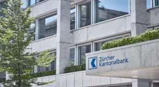 Un banco público suizo especula con las acciones del Sabadell en plena opa de BBVA