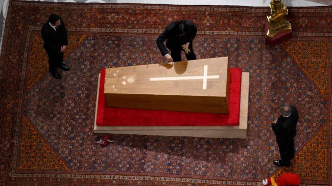 La última hora sobre la muerte del Papa, en directo | Última jornada de la capilla ardiente de Francisco en San Pedro