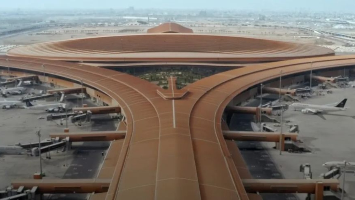 Arabia Saudí impulsa su conectividad aérea y oferta turística en Routes Europe 2025