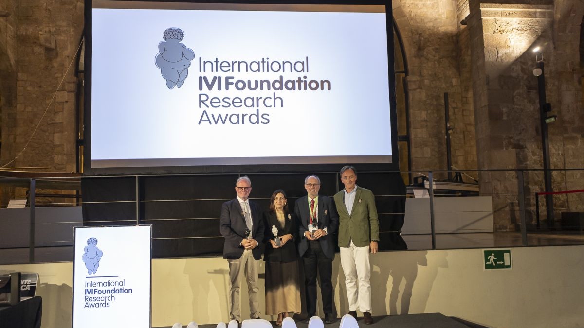 Premian por su labor en medicina reproductiva a Nick Macklon, Johan Smitz y Mayte Rius