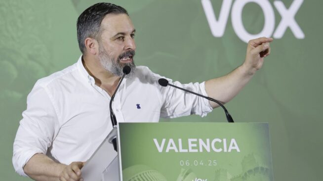 Vox, dispuesto a mediar con Trump, avisa: «El mayor arancel, gastar dinero público en putas»