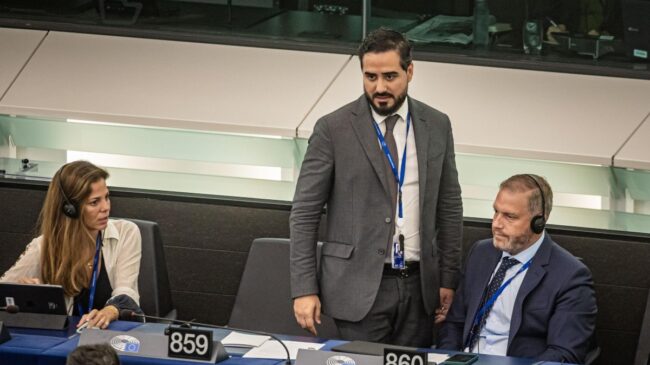 Guerra total en SALF: dos de sus eurodiputados se plantean demandar a Alvise Pérez