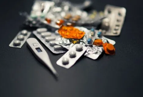 Cómo actuar con medicamentos refrigerados tras un apagón: esto dicen los farmacéuticos