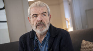 Lorenzo Caprile: «Me gusta mucho cómo viste Carmen Calvo»