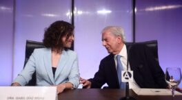 Madrid concederá a Vargas Llosa la Medalla Internacional de las Artes a título póstumo