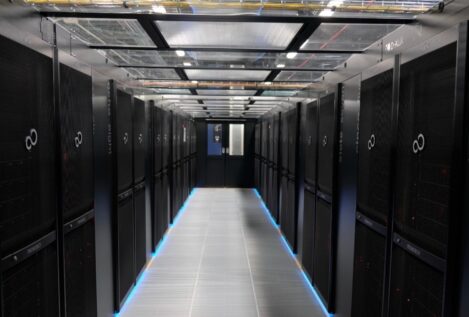 Bruselas busca candidatos para ubicar cinco gigafactorías de inteligencia artificial en la UE