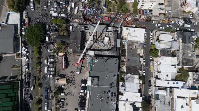 Aumentan a 221 los muertos por el derrumbe del techo de una discoteca en Santo Domingo