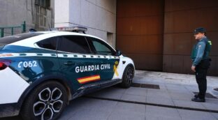 Prisión provisional para los padres que encerraron a sus hijos en un chalet en Oviedo