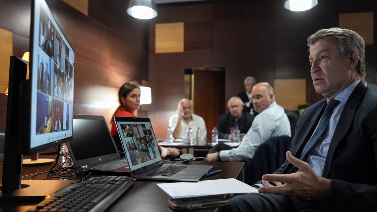 Feijóo critica la «imagen lamentable» que da un «Gobierno sobrepasado» por el apagón