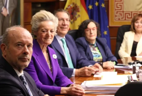 La 'ley trans' tendrá que ser rebajada en el TC tras quedarse sin apoyos Juan Carlos Campo