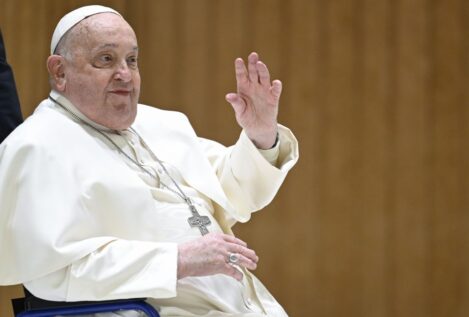 El Papa acude por sorpresa a Santa María la Mayor para rezar antes de la Semana Santa