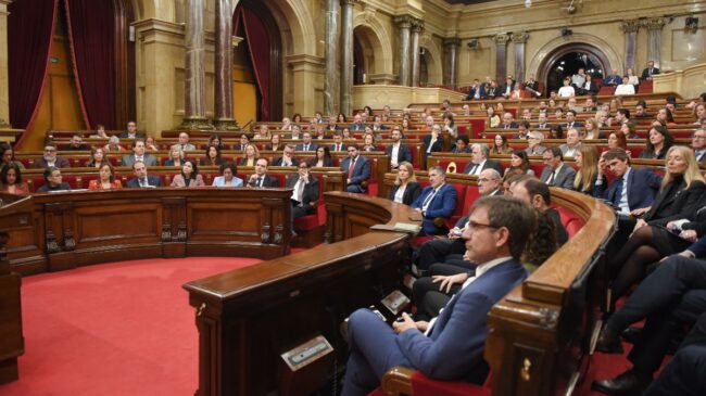El 'paraíso fiscal' del Parlament: dietas que no tributan tras decir que lo harían hace diez años