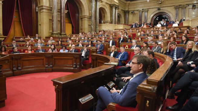 El 'paraíso fiscal' del Parlament: dietas que no tributan tras decir que lo harían hace diez años